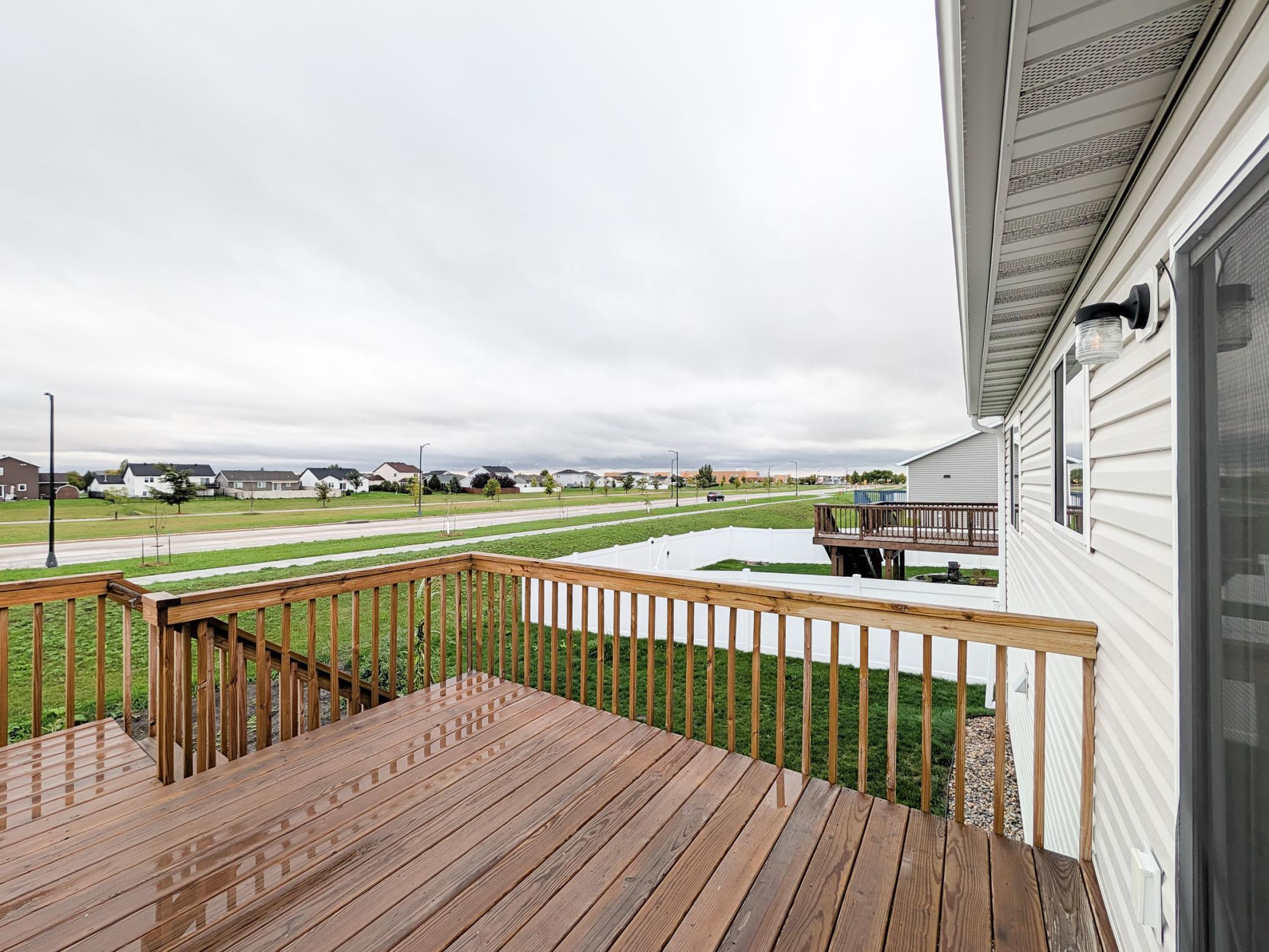 2553 Fulton Loop S Property Photo 18