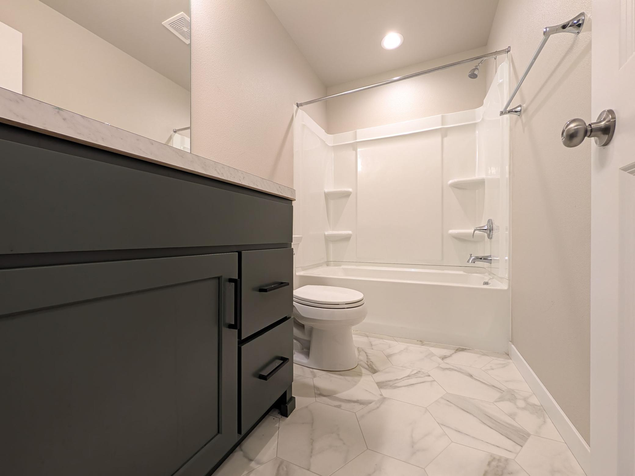 2553 Fulton Loop S Property Photo 35