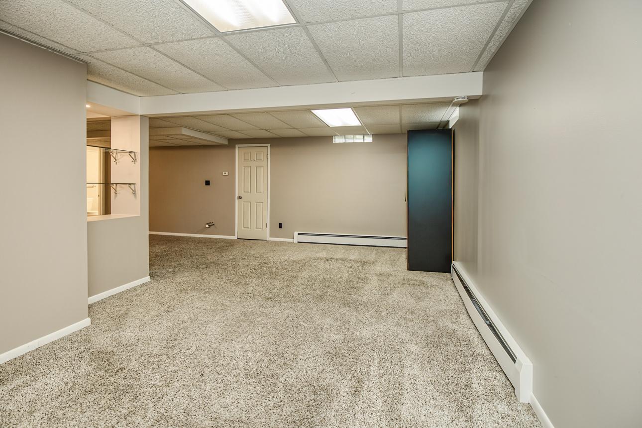 727 Tanglewood Drive Property Photo 28