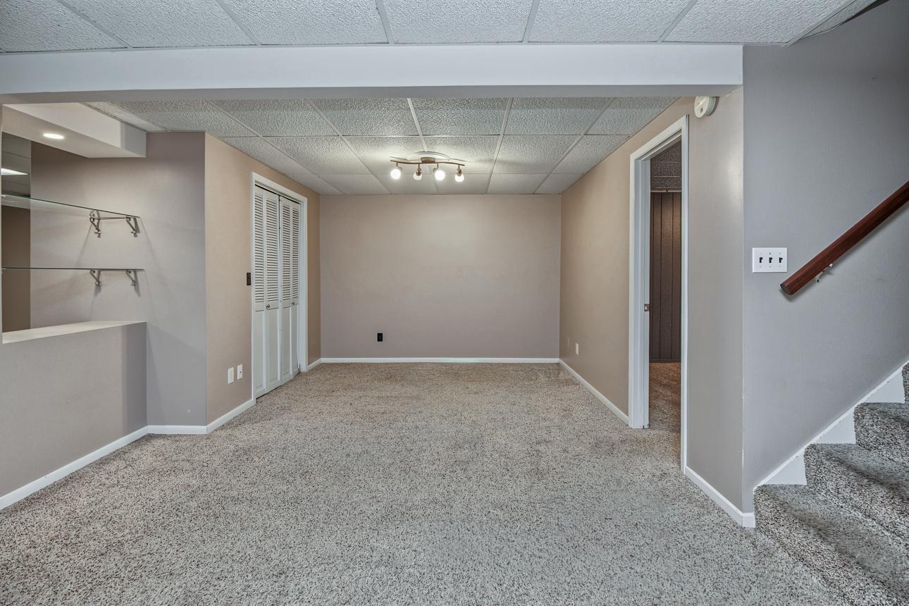 727 Tanglewood Drive Property Photo 31