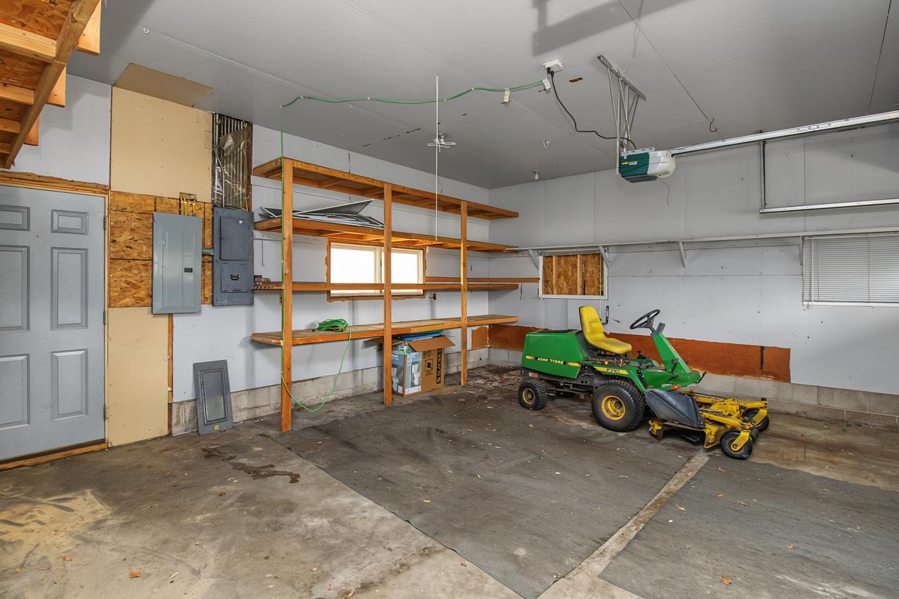 727 Tanglewood Drive Property Photo 37