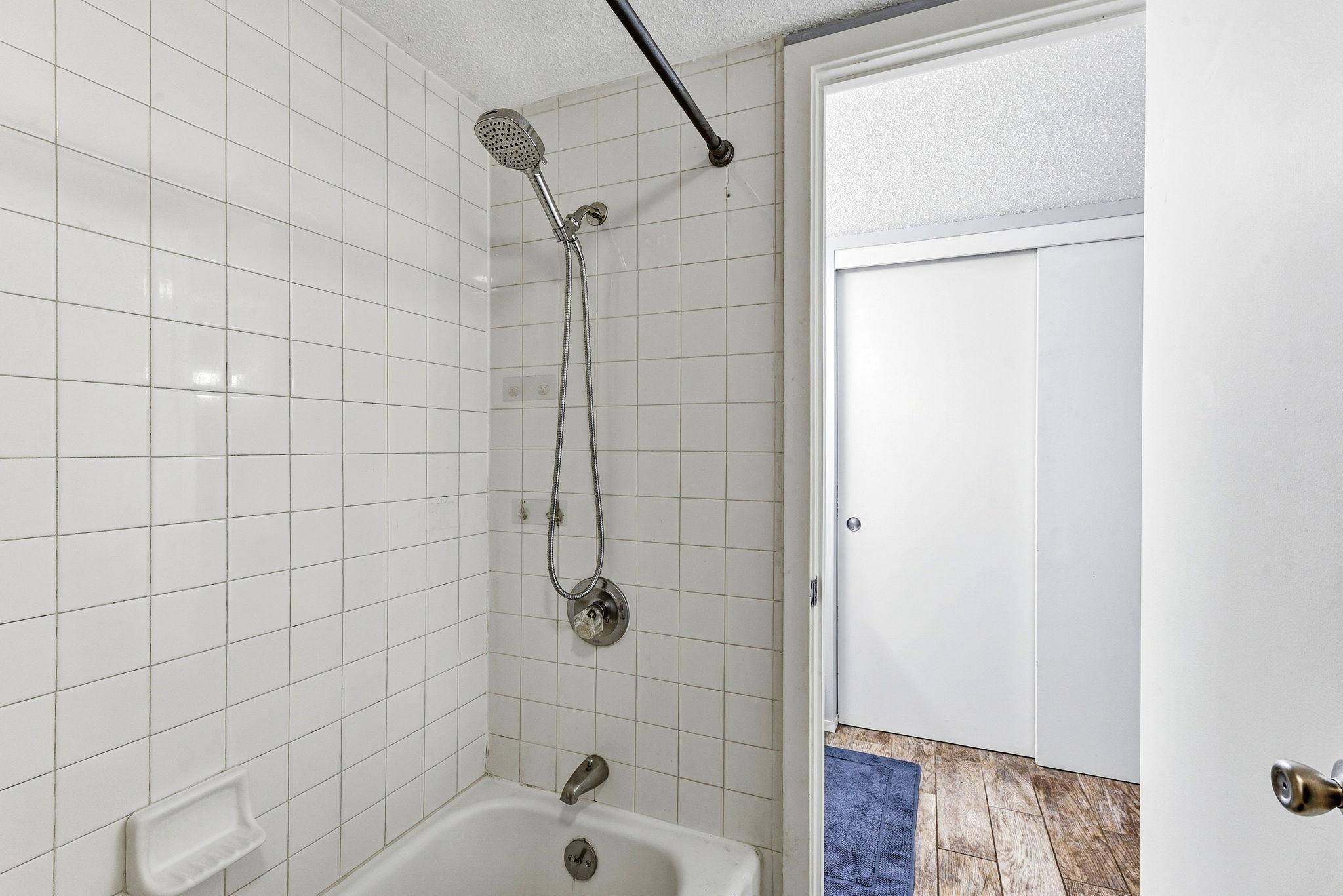 6305 Colony Way 2b Property Photo 22