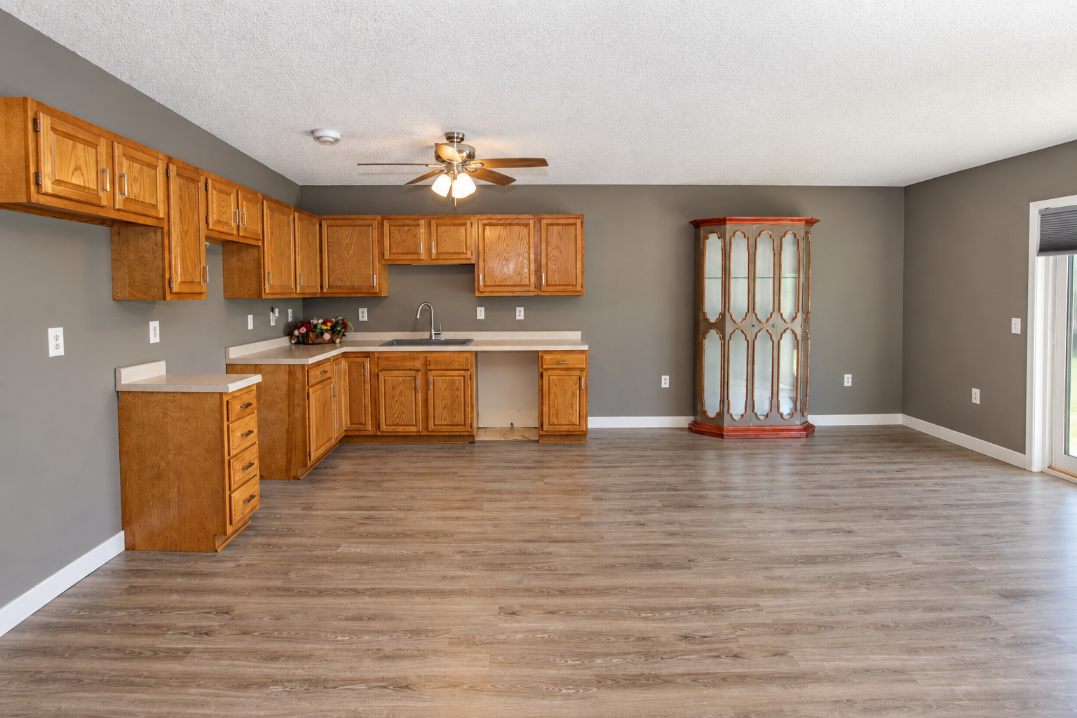 970 Portland Street Property Photo 15