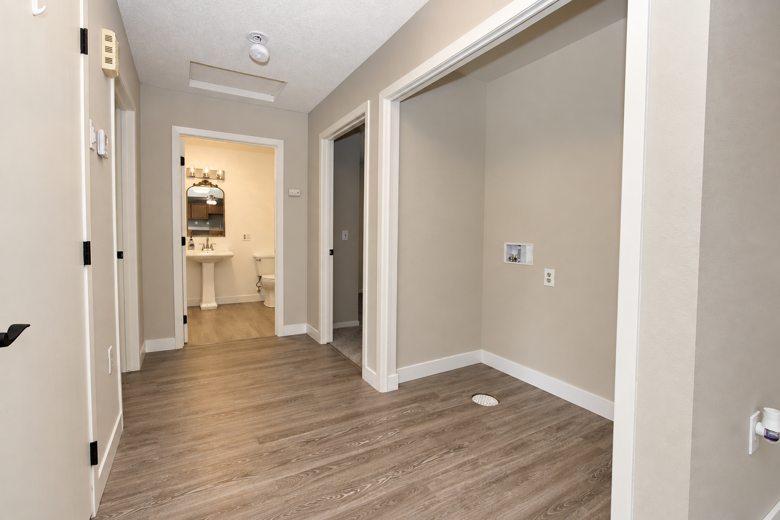 970 Portland Street Property Photo 18