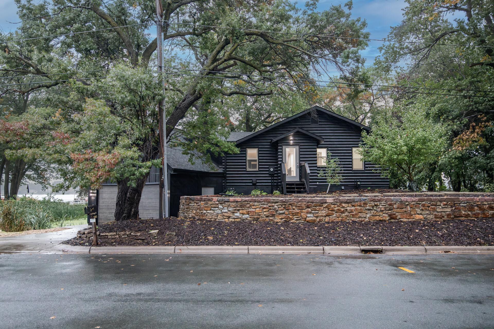 5261 Twin Lake Boulevard E Property Photo 2