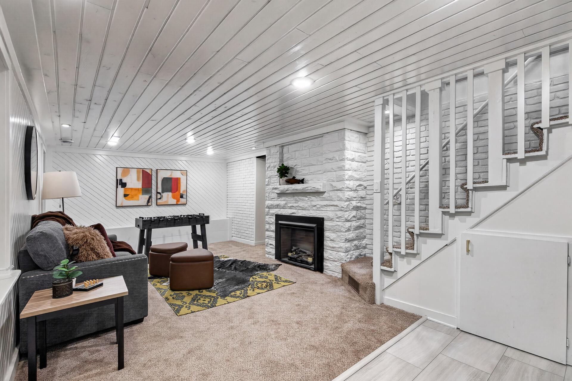 5261 Twin Lake Boulevard E Property Photo 29