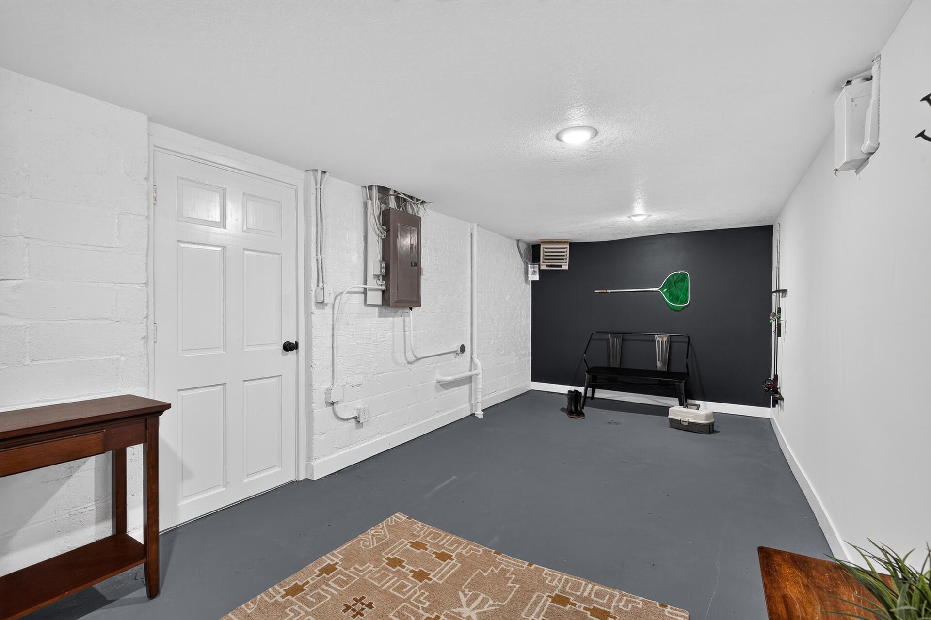 5261 Twin Lake Boulevard E Property Photo 38