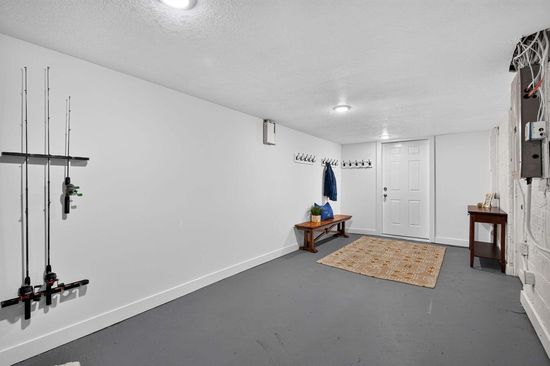 5261 Twin Lake Boulevard E Property Photo 39