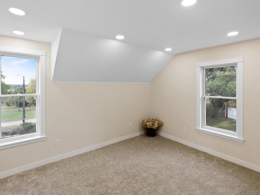 26444 740th Avenue Property Photo 15