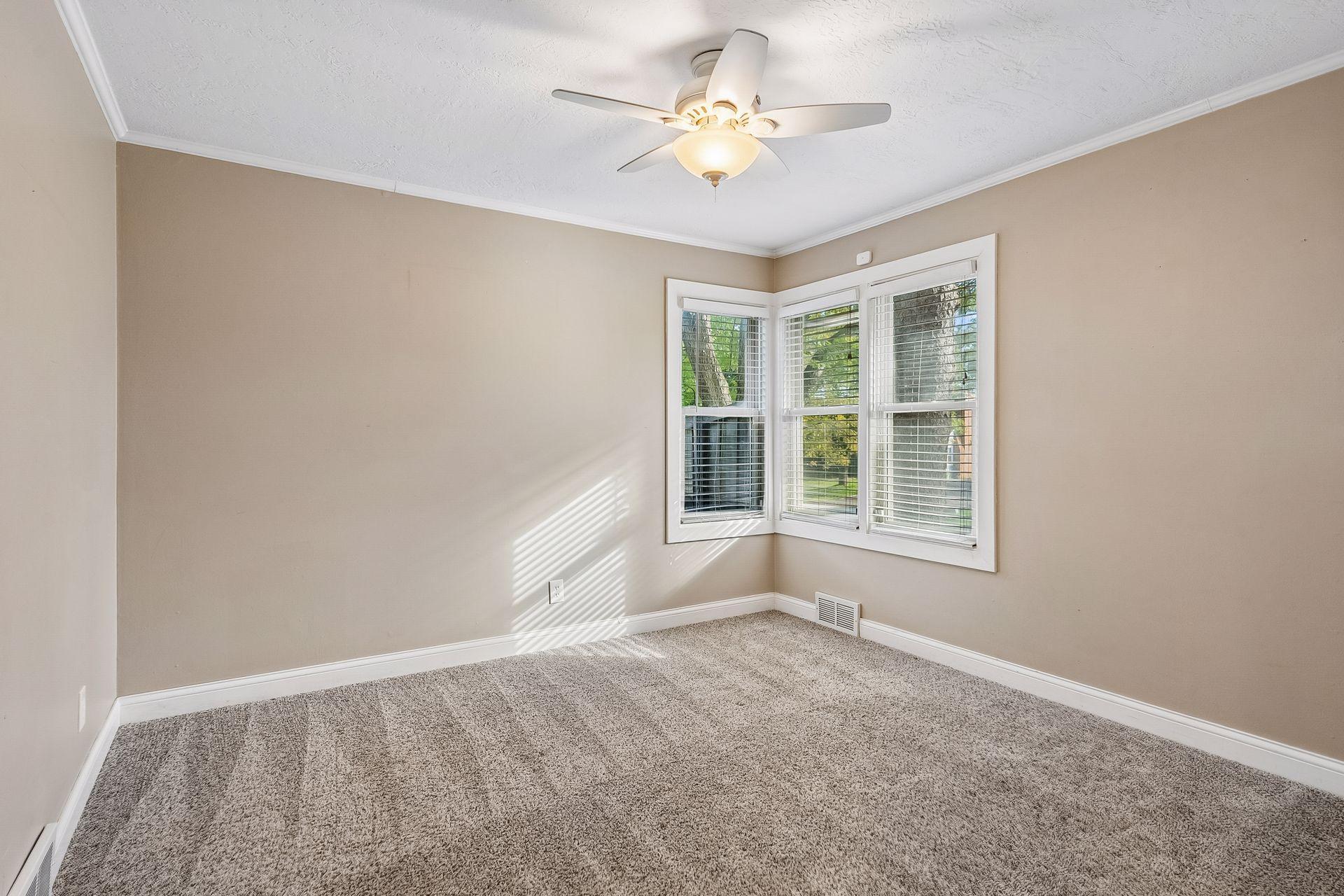 308 Monroe Avenue S Property Photo 14