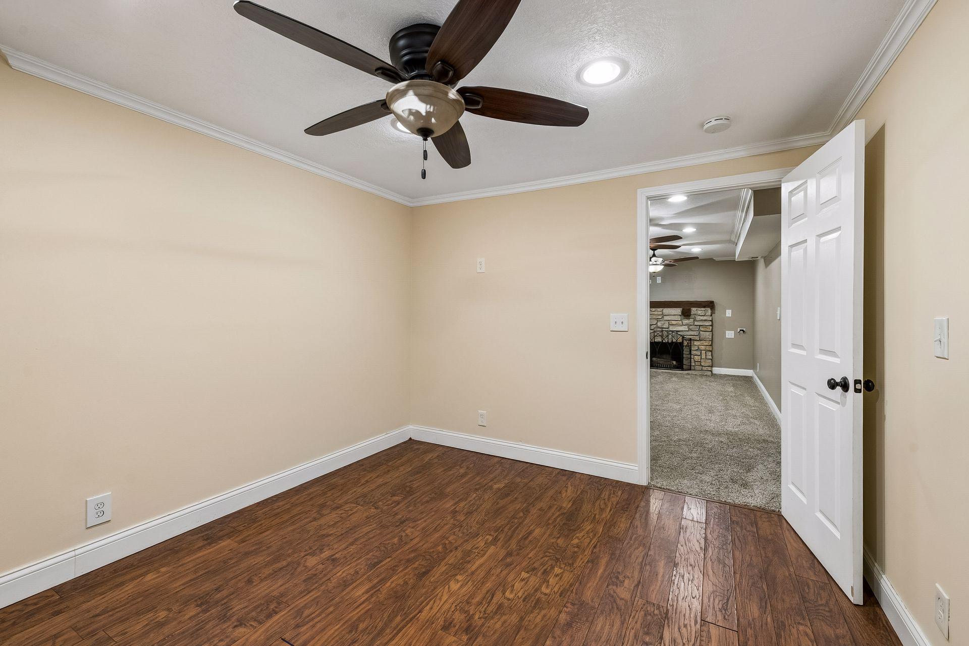 308 Monroe Avenue S Property Photo 24