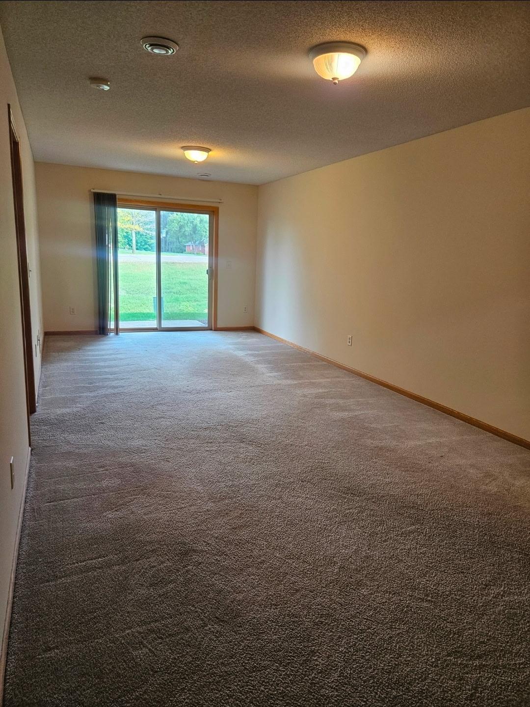 8330 Parkview Avenue Ne Property Photo 10