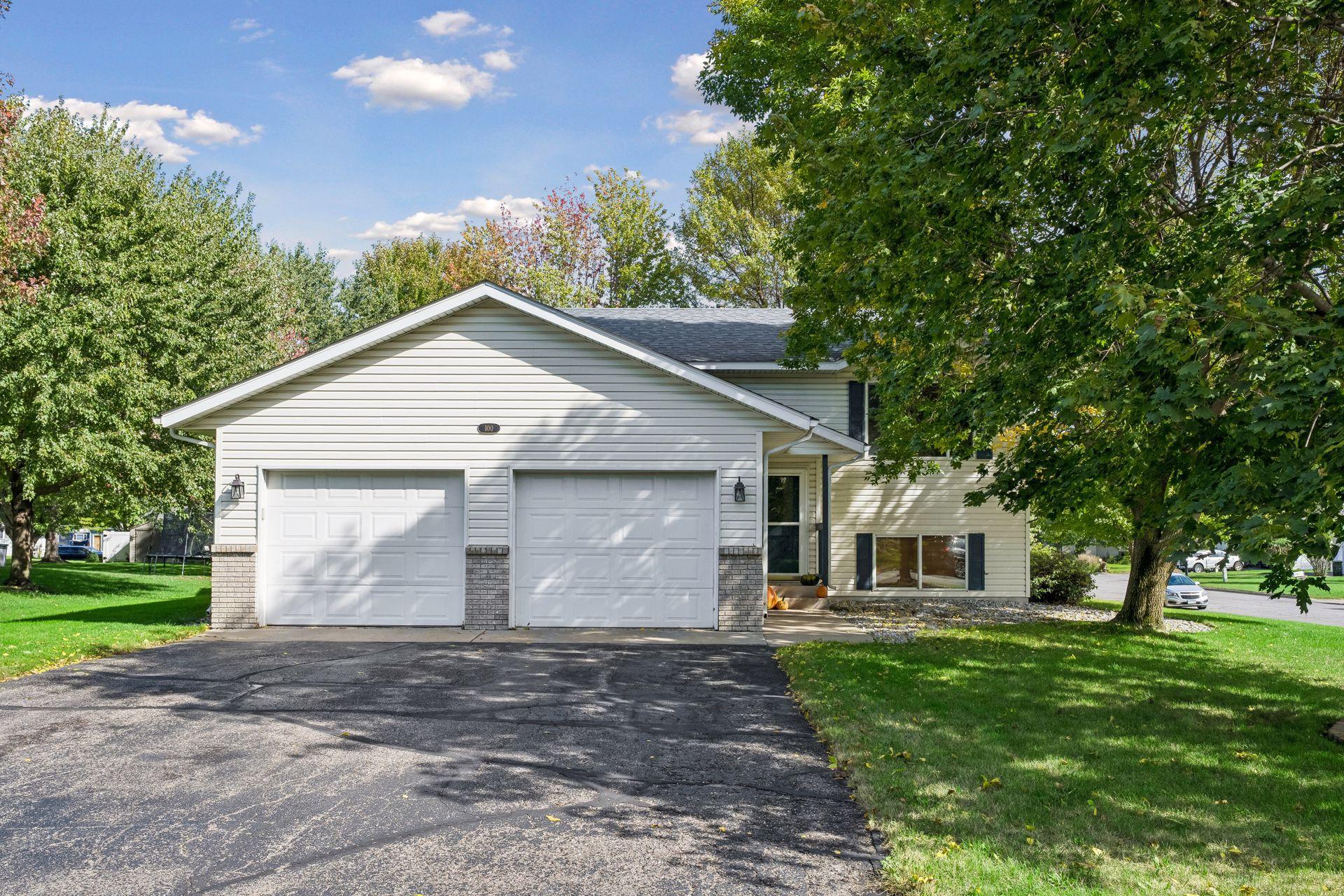 100 13th Avenue N Property Photo 1