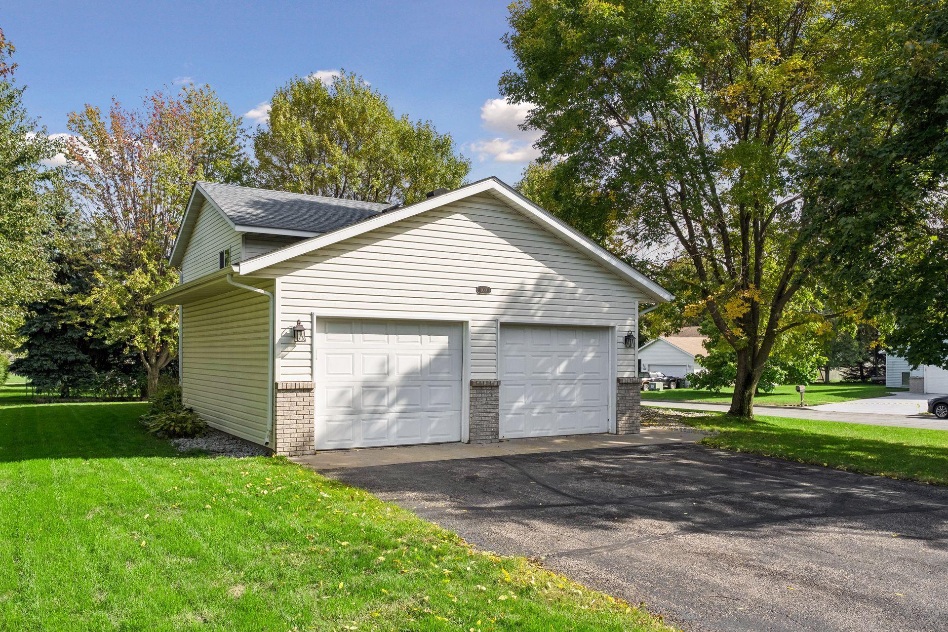 100 13th Avenue N Property Photo 2