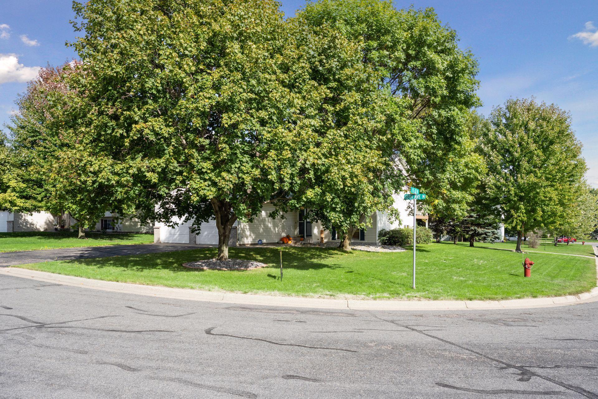 100 13th Avenue N Property Photo 3
