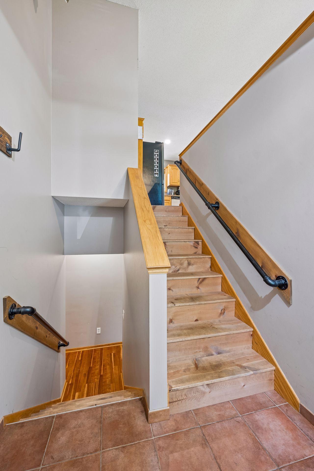 100 13th Avenue N Property Photo 6