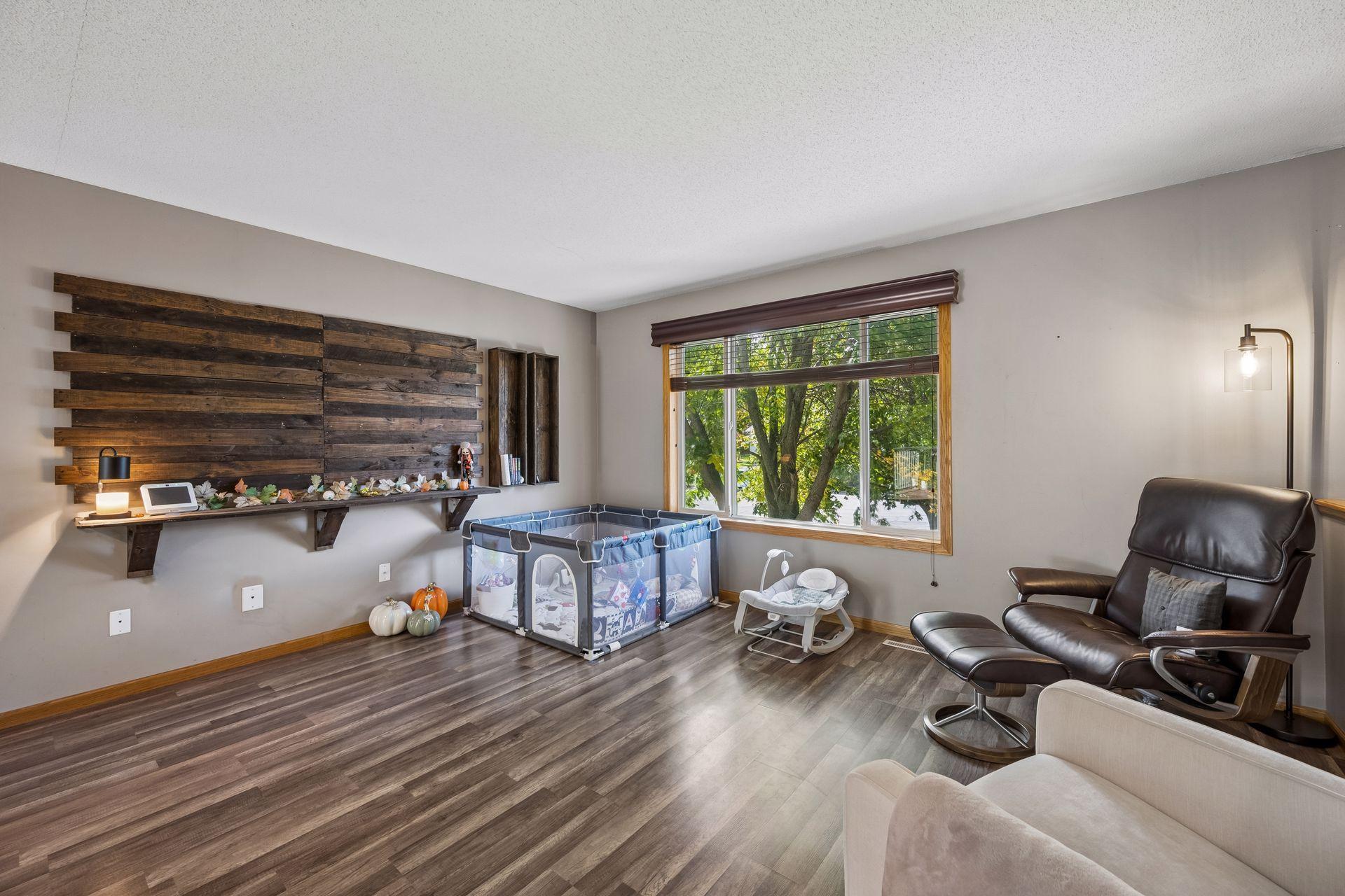 100 13th Avenue N Property Photo 8