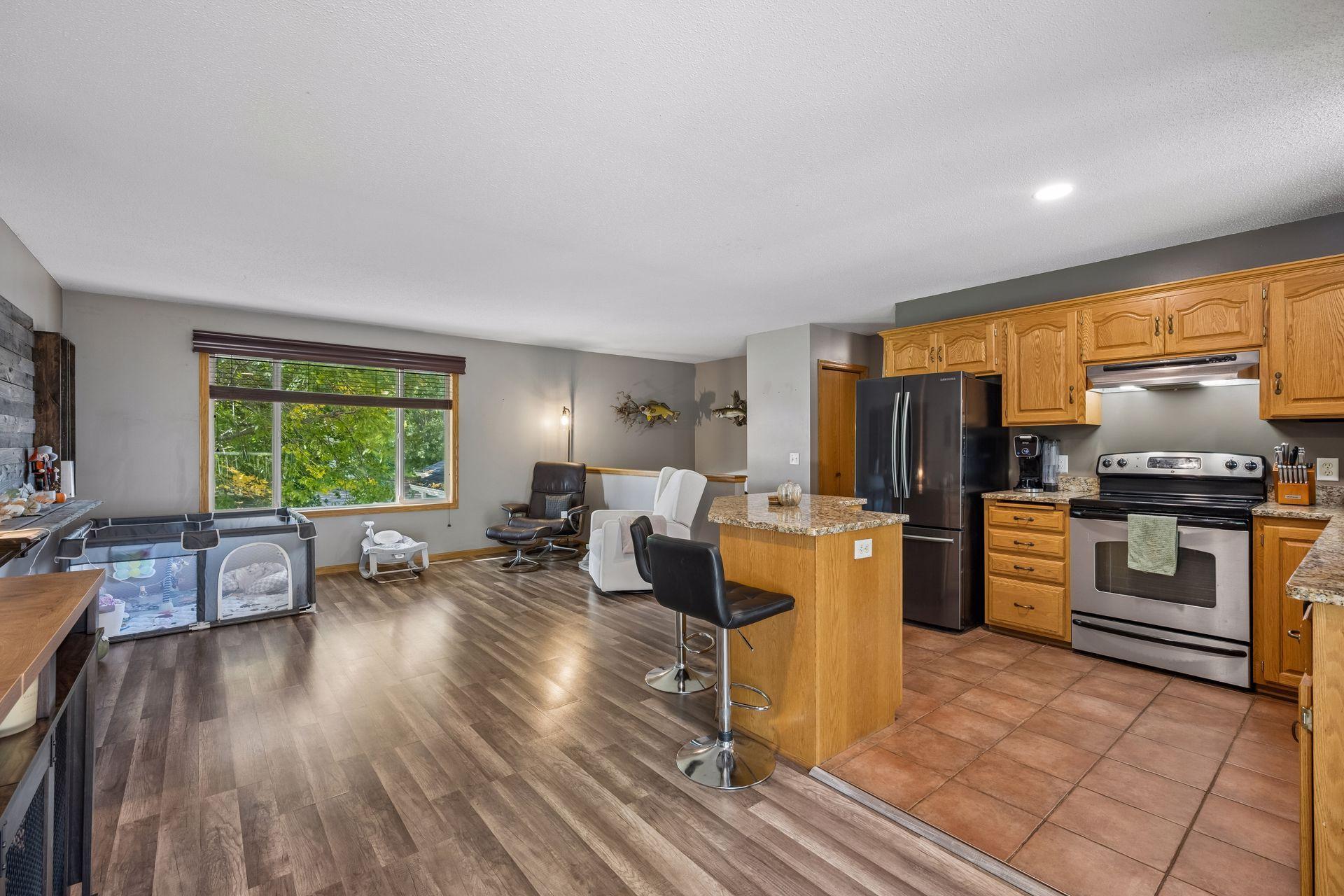 100 13th Avenue N Property Photo 15