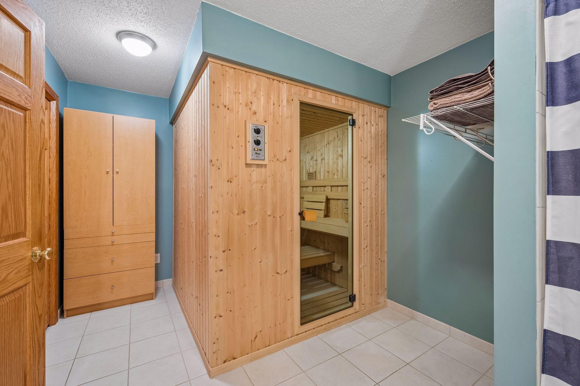 100 13th Avenue N Property Photo 31