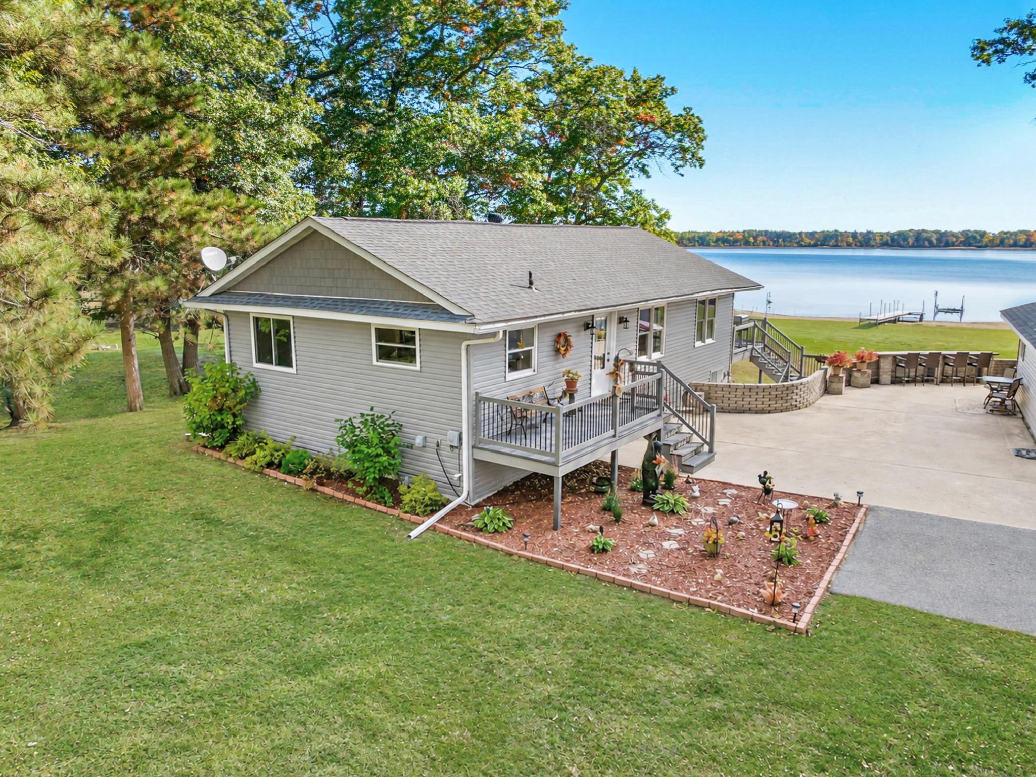 23732 Clover Drive Property Photo 1