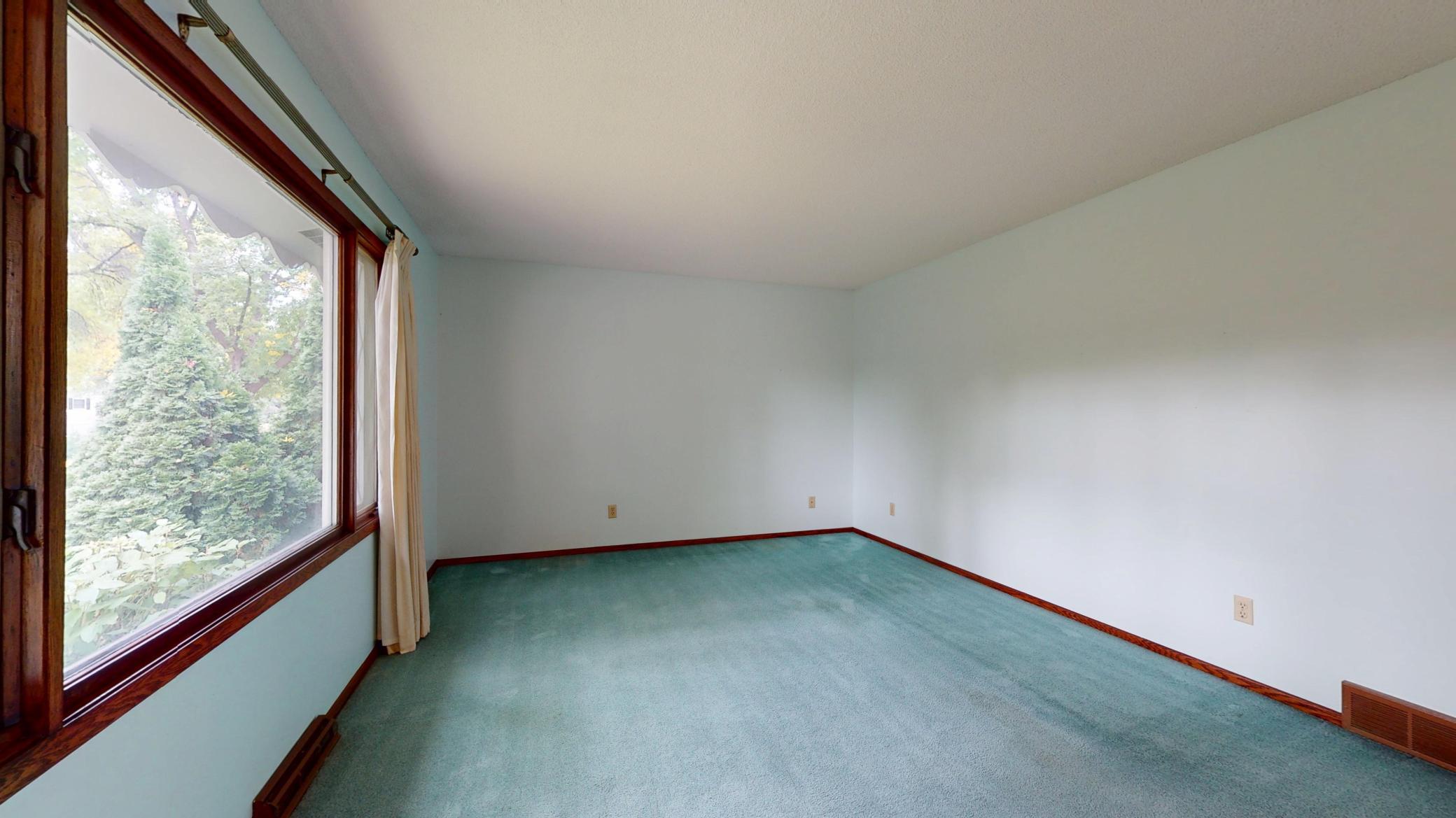 517 26th Street Nw Property Photo 4