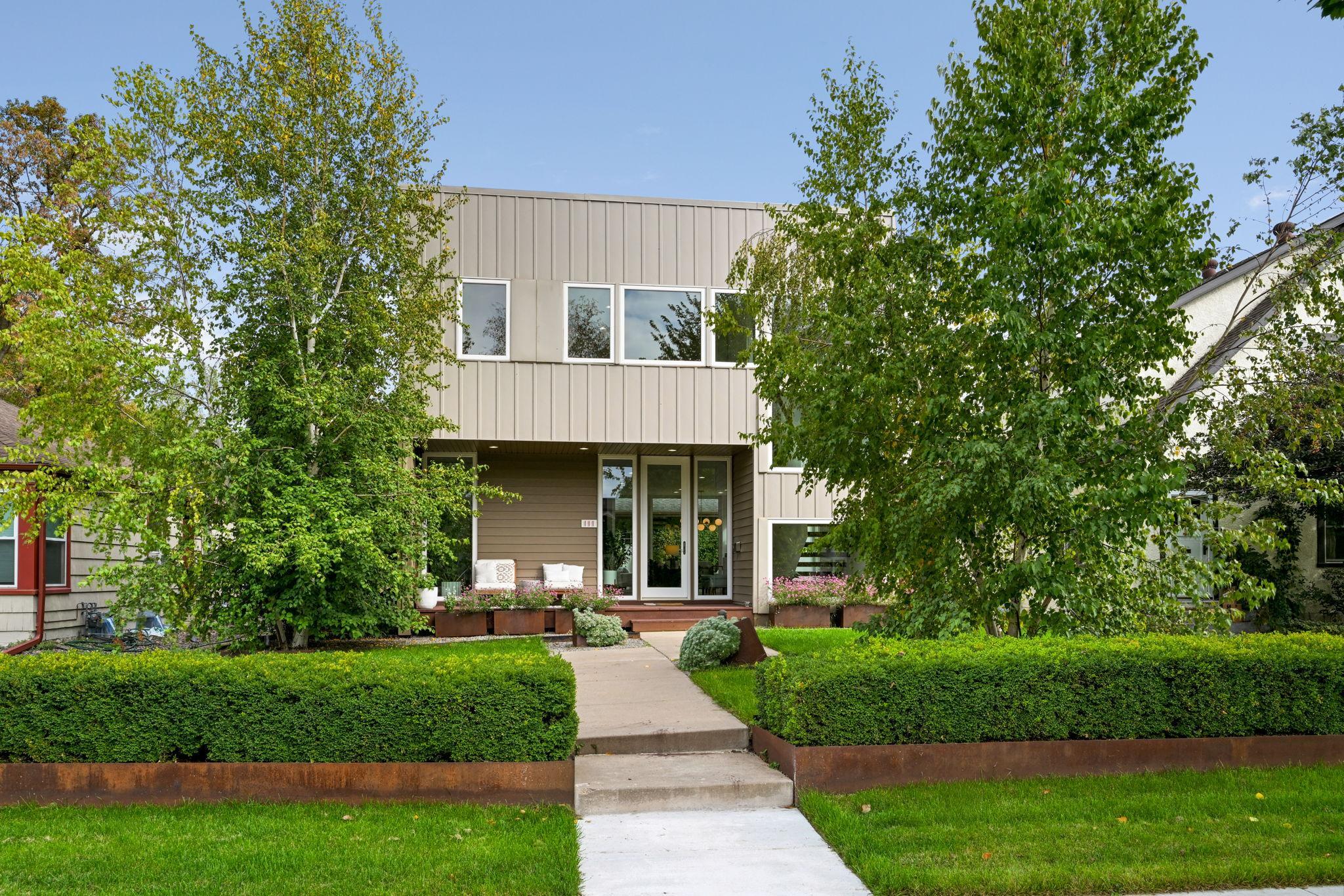 111 11th Avenue N Property Photo 2
