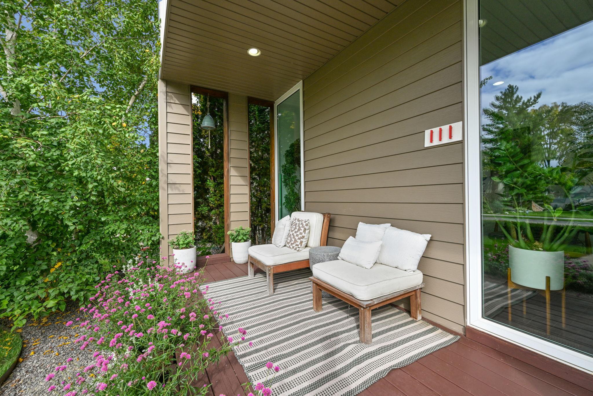 111 11th Avenue N Property Photo 5