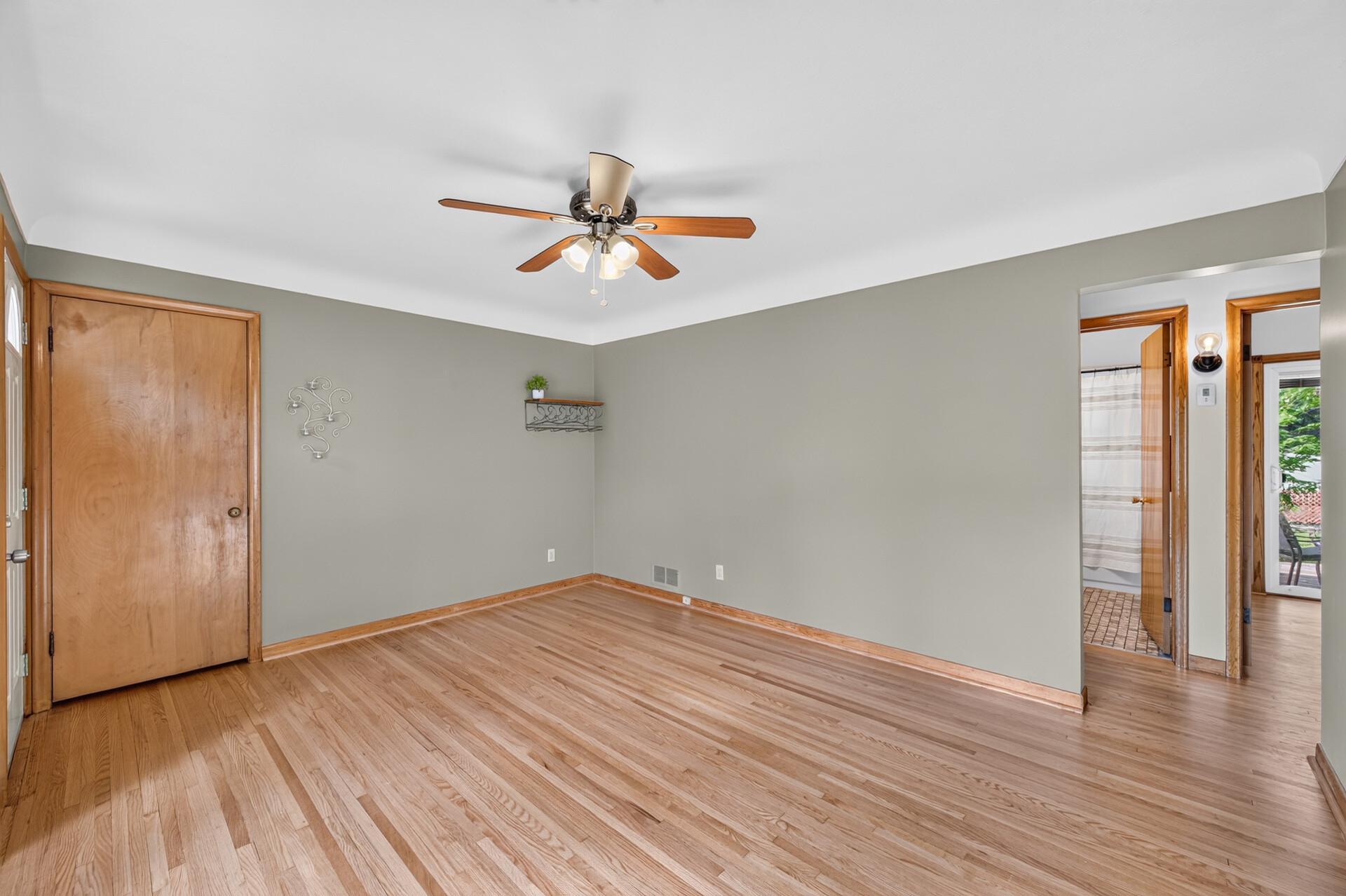 2431 Ridge Lane Property Photo 11