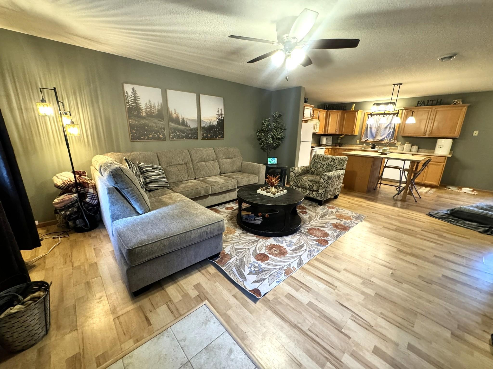103 Evergreen Court Property Photo 7