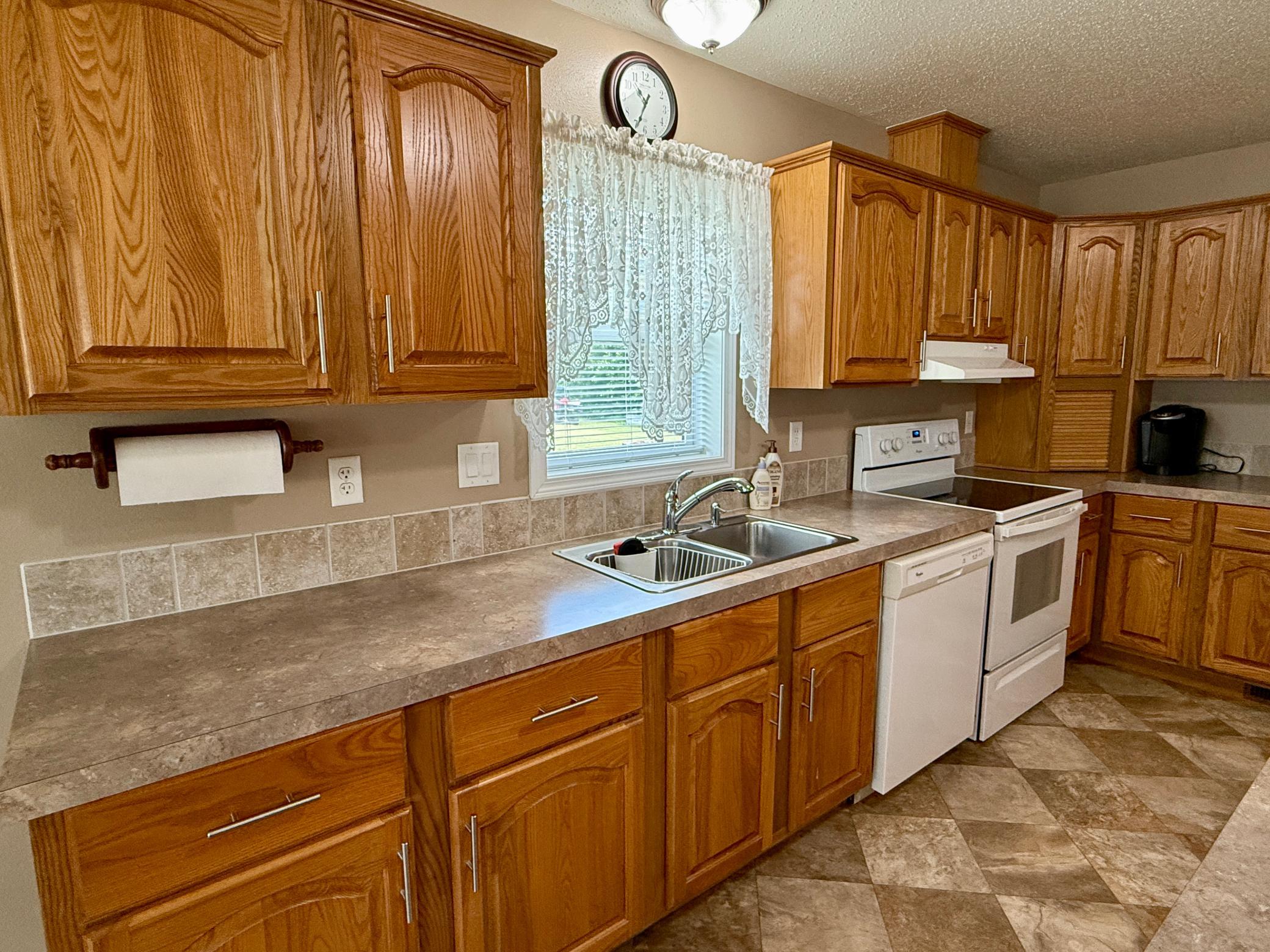 511 Jessamine Avenue Property Photo 5