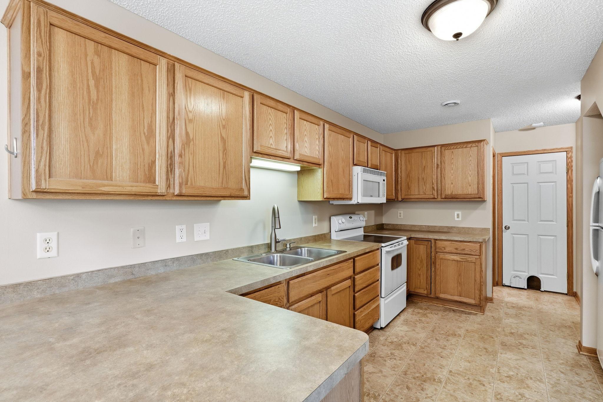 3534 Sterling Heights Drive A Property Photo 8