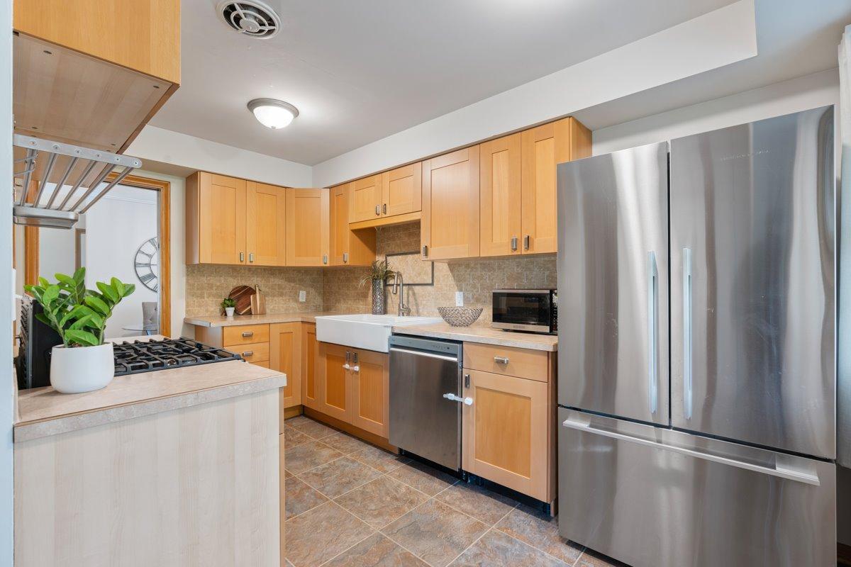 6737 Columbus Avenue Property Photo 18