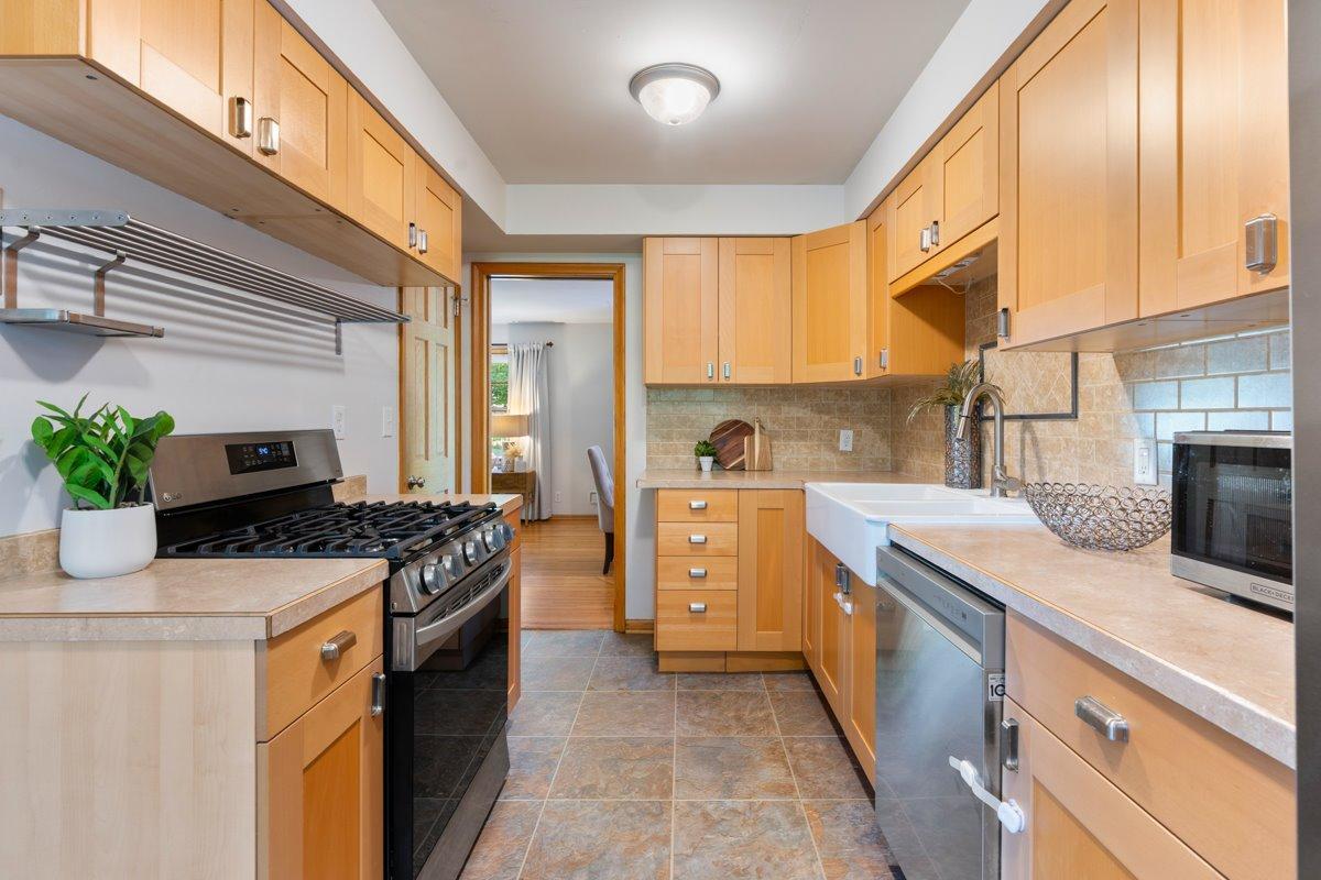 6737 Columbus Avenue Property Photo 19