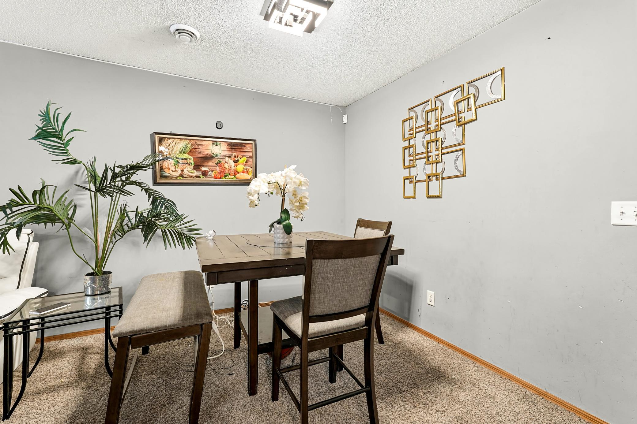 10743 Unity Lane N Property Photo 8