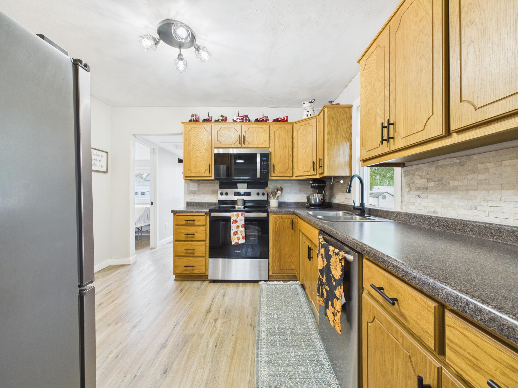 130 4th Avenue S Property Photo 16