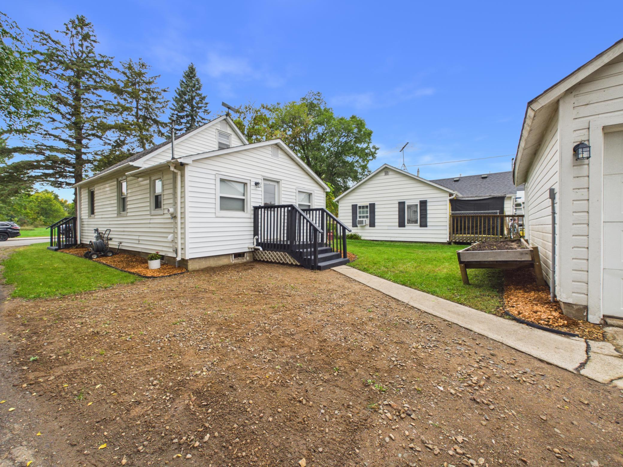 130 4th Avenue S Property Photo 33