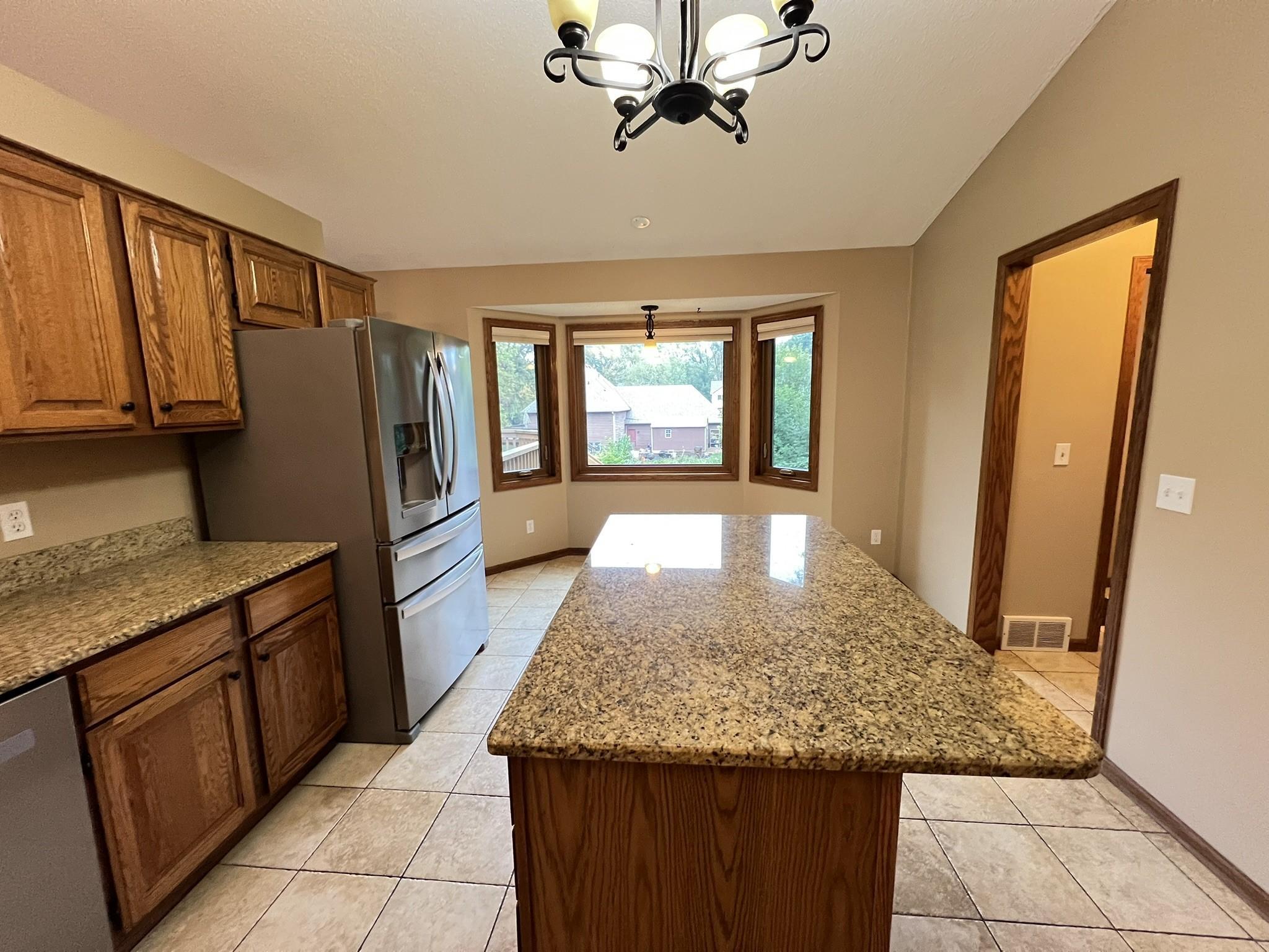 5366 S Park Drive Property Photo 4