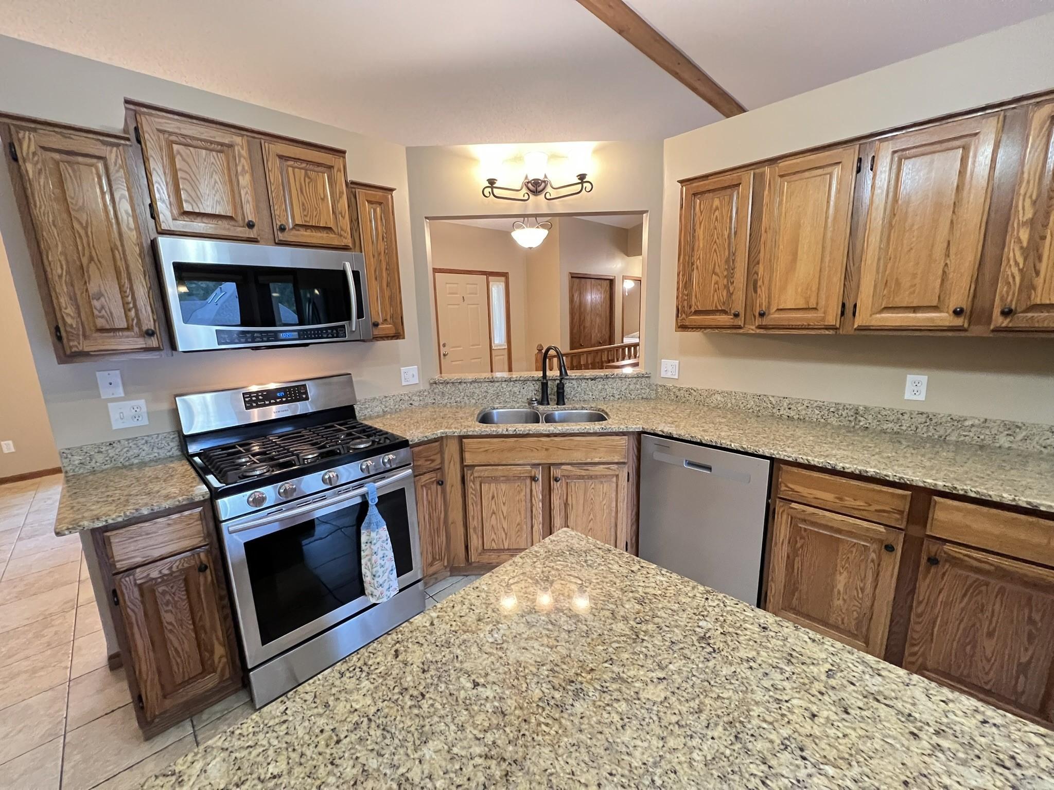 5366 S Park Drive Property Photo 6