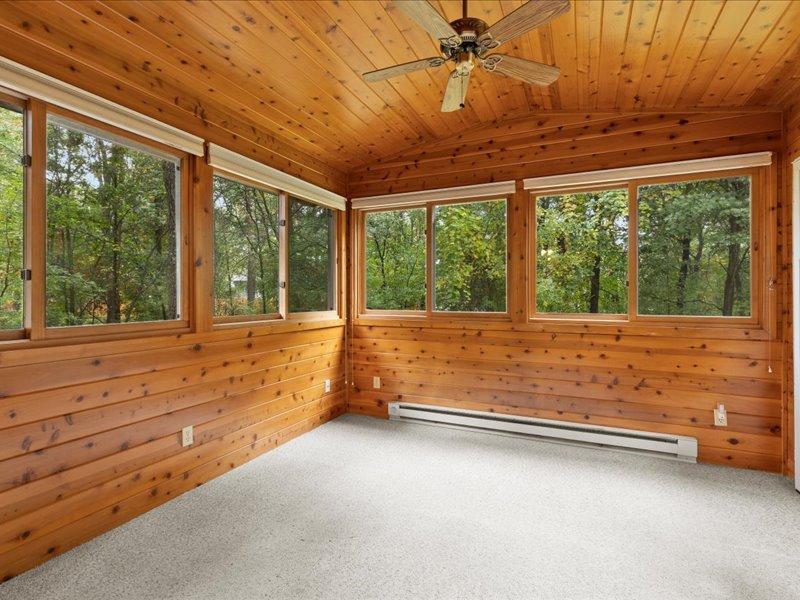 12863 Kingwood Drive Property Photo 11