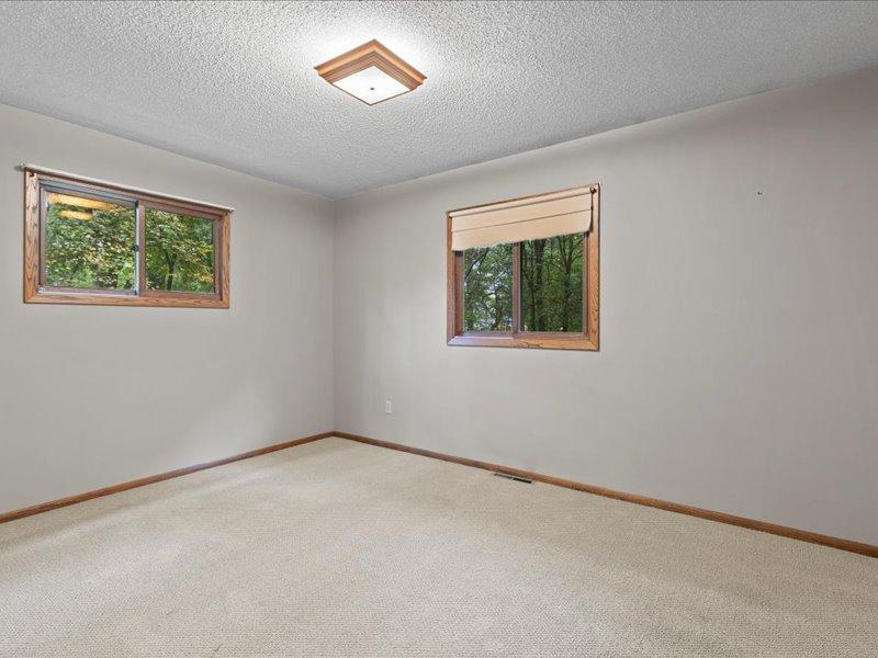 12863 Kingwood Drive Property Photo 15