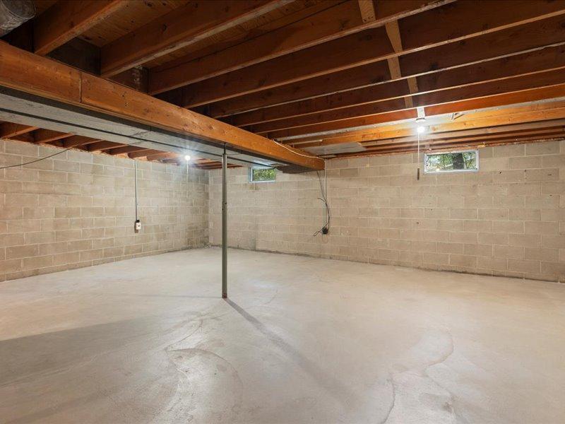 12863 Kingwood Drive Property Photo 21
