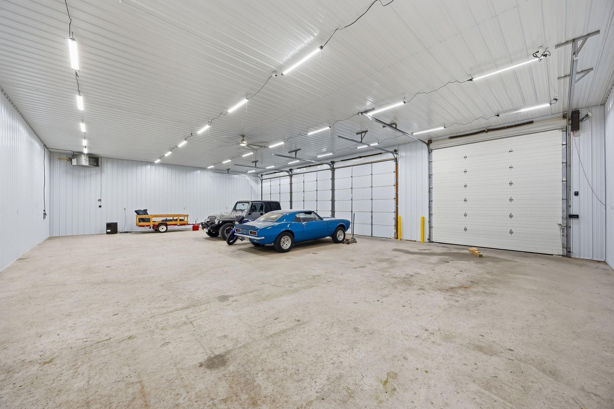 520 & 522 Highway 7 E Property Photo 15