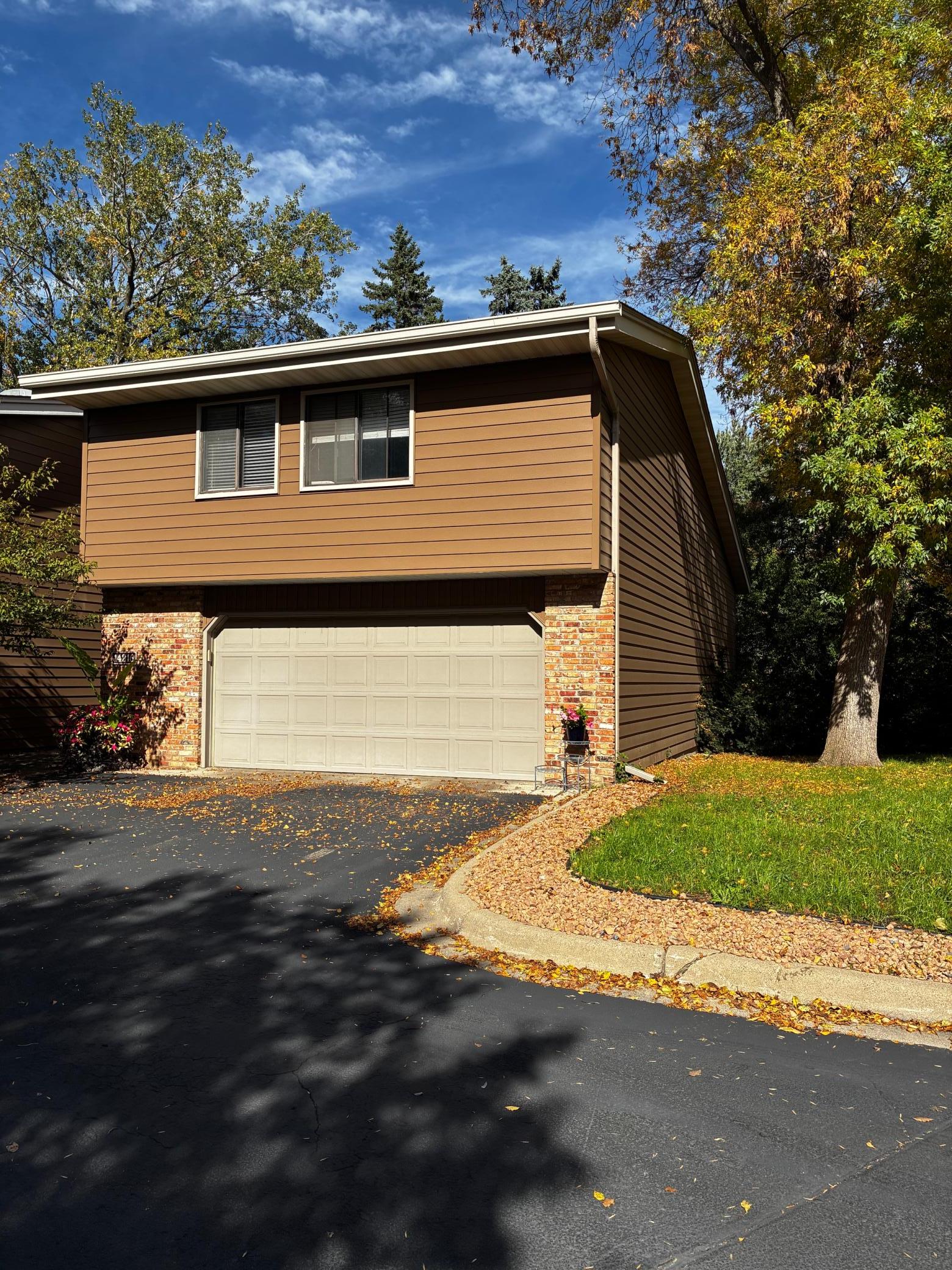 14216 Chestnut Drive Property Photo 1