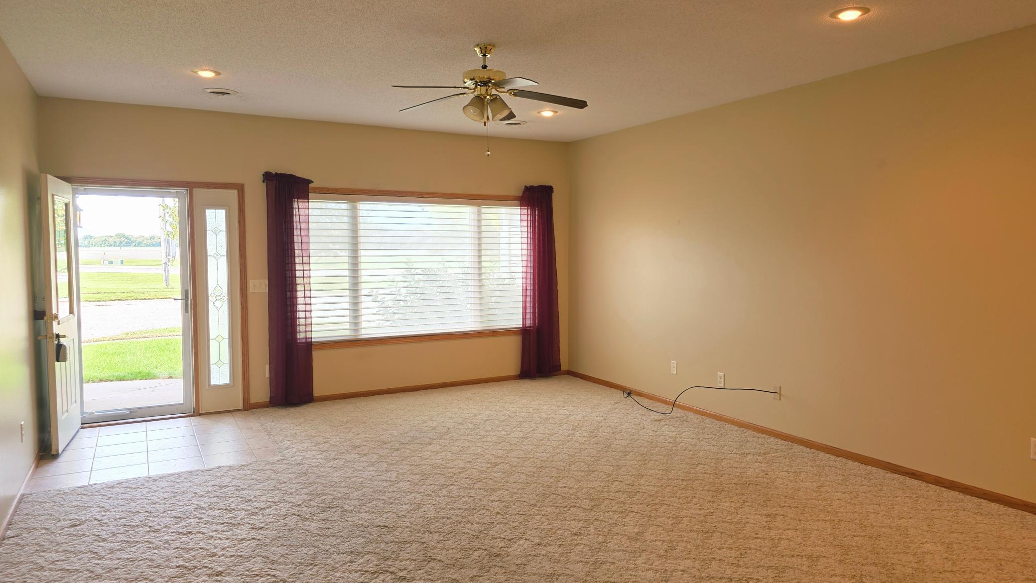 1106 Devito Street 6 Property Photo 3