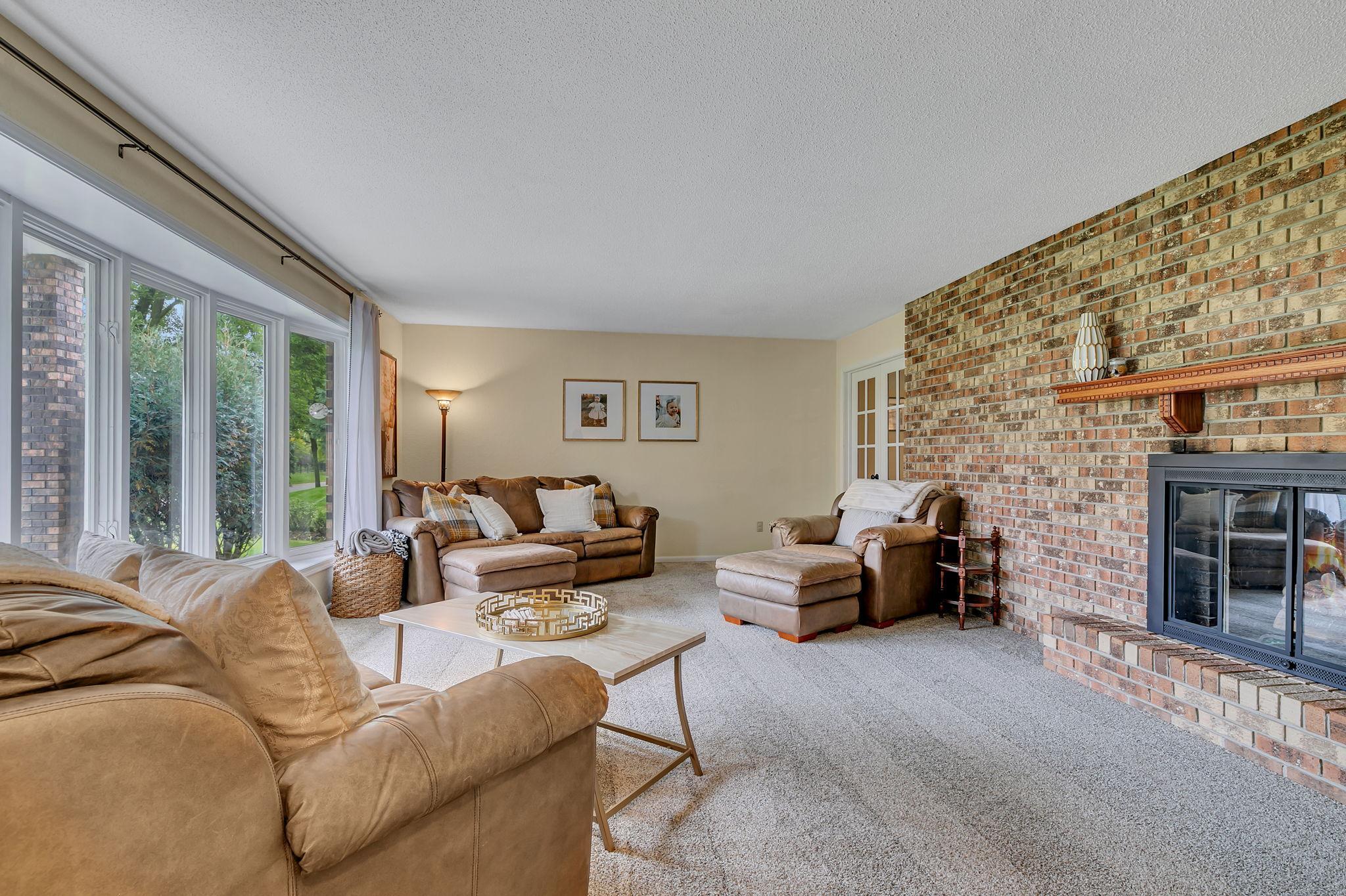 802 Aldon Drive Property Photo 3