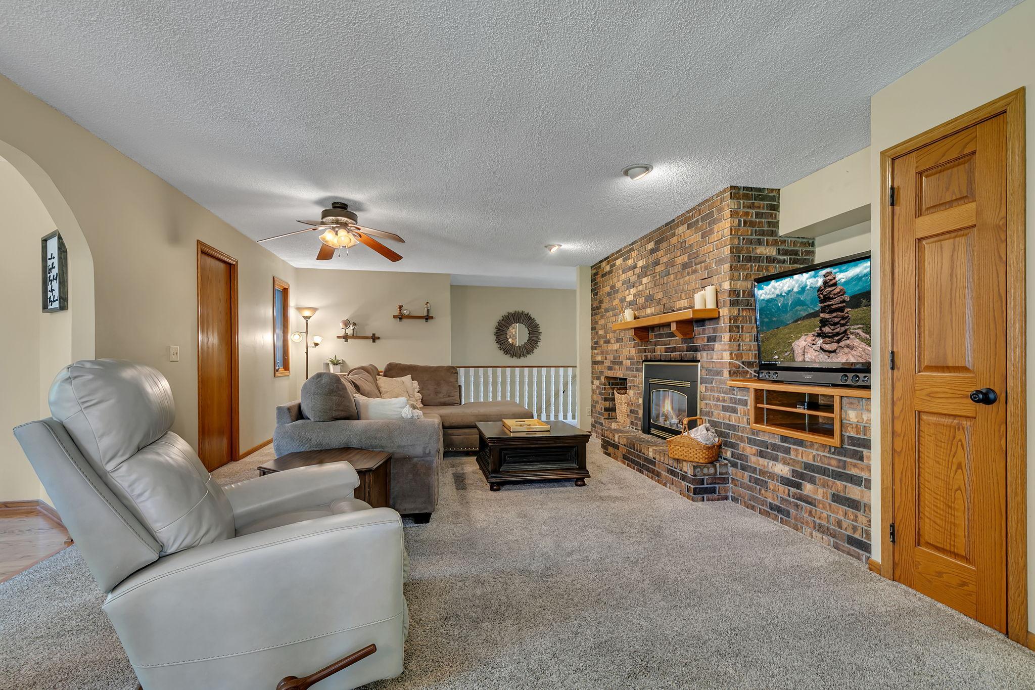 802 Aldon Drive Property Photo 8