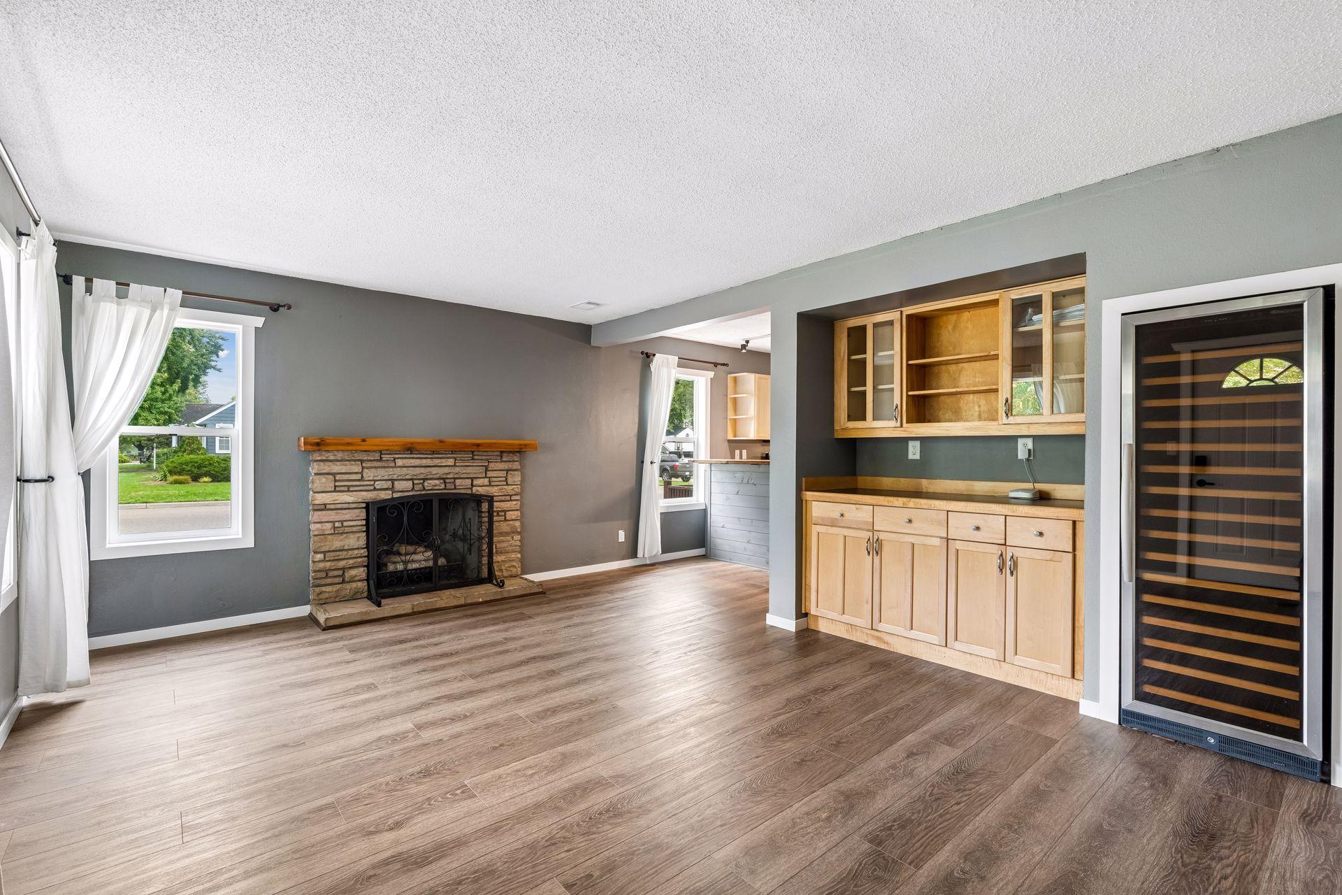 6901 James Avenue S Property Photo 2