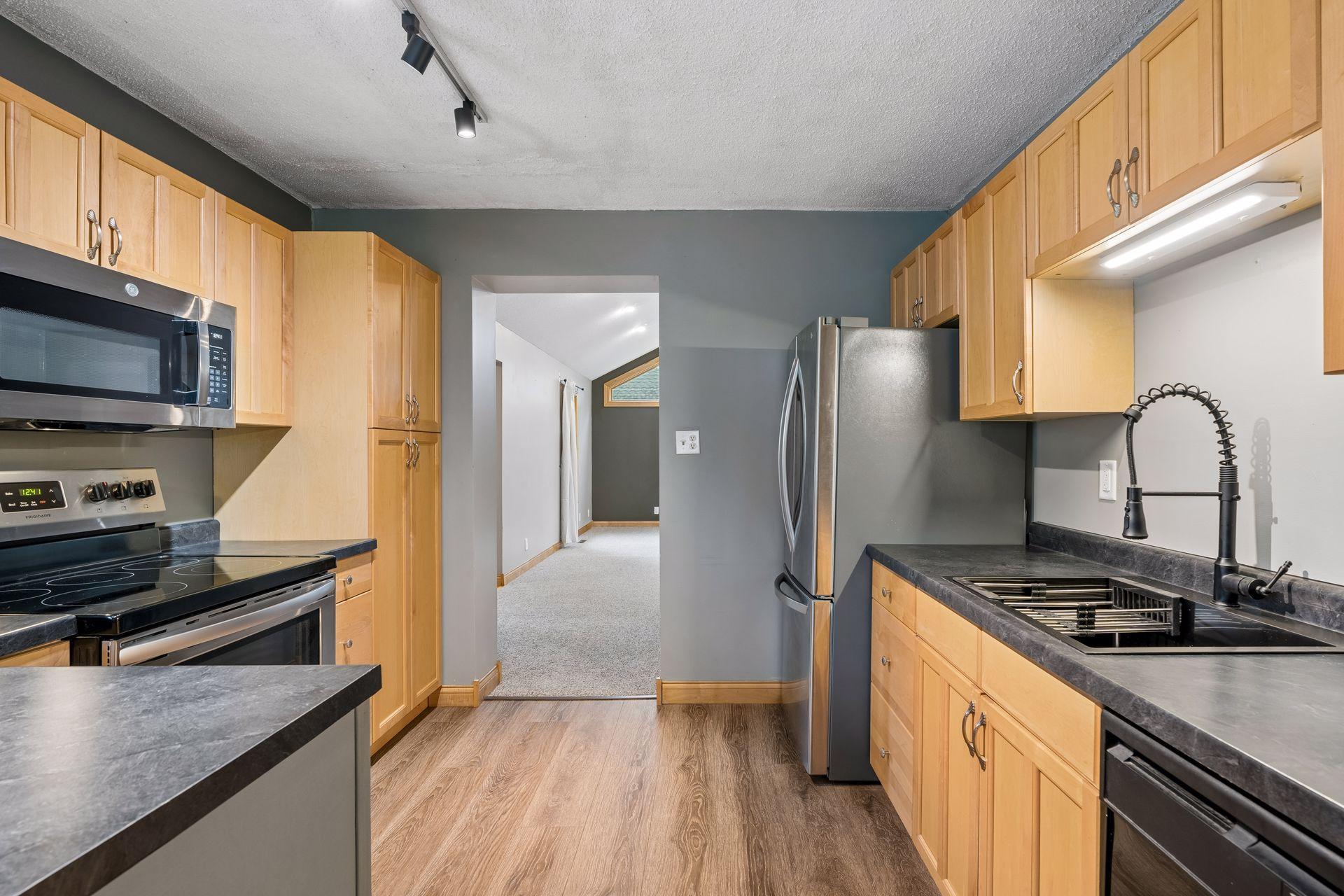 6901 James Avenue S Property Photo 6
