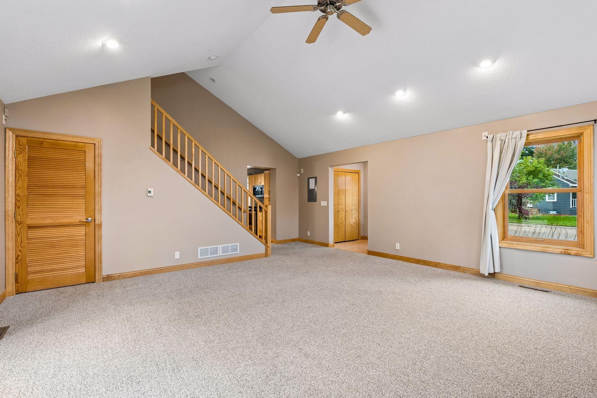 6901 James Avenue S Property Photo 12