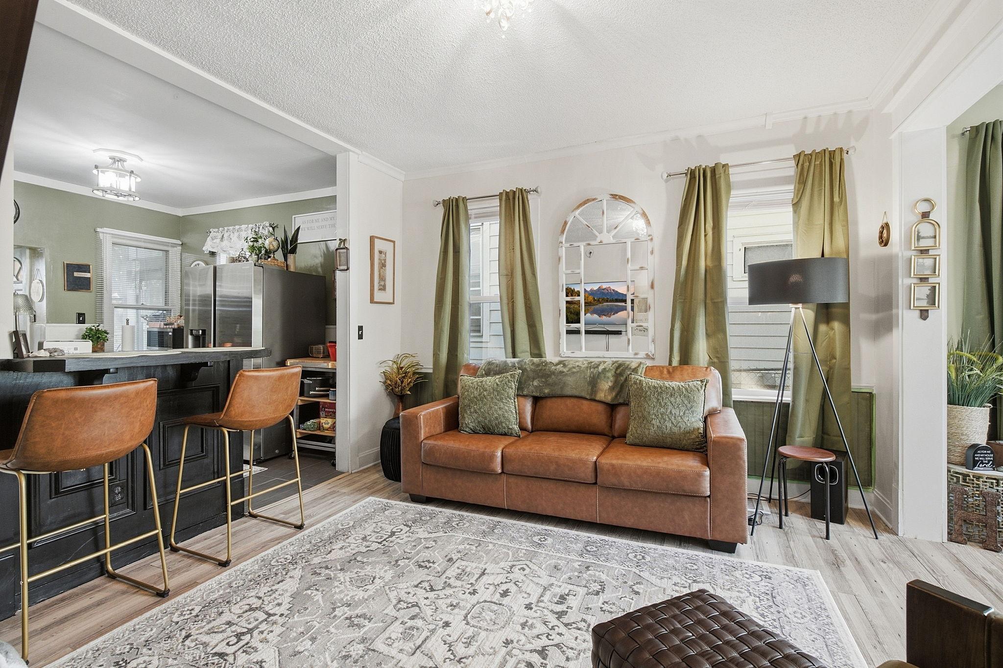 268 Sidney Street E Property Photo 8
